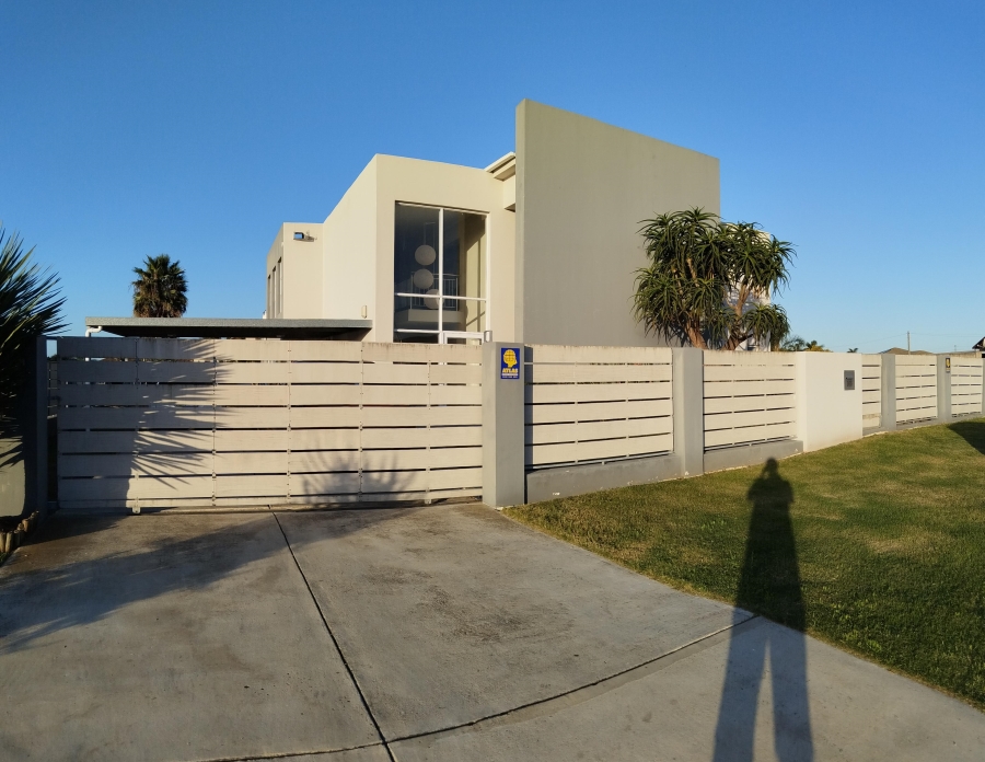 3 Bedroom Property for Sale in Windsor Park Eastern Cape